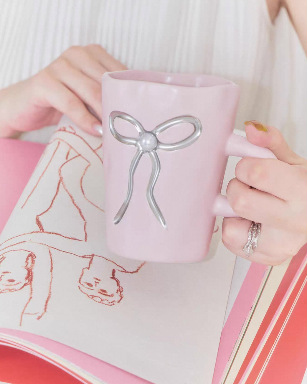Bow Pearl Ceramic Mug | Pastel Colours Untable 19