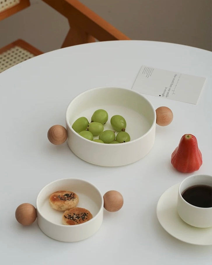 Cream Ceramic Snack Tray | Wooden Handles Untable 1