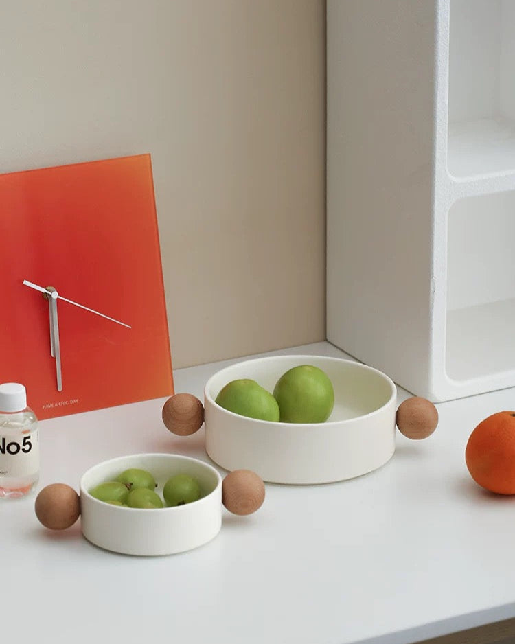 Cream Ceramic Snack Tray | Wooden Handles Untable 2