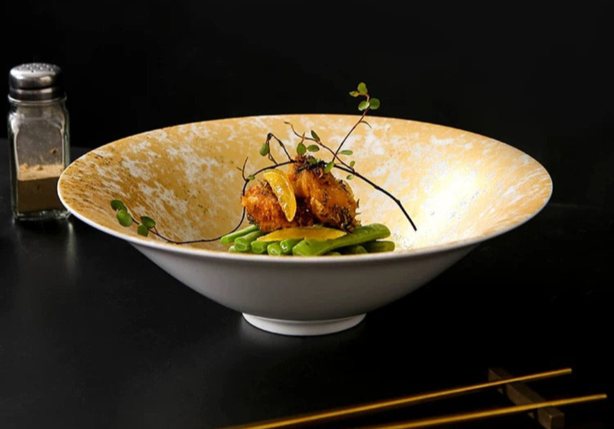 Lingyun Gold Glazed Ceramic Bowl Untable design story