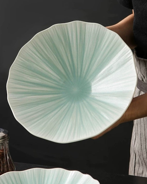 Lotus Leaf Bowl Untable 7