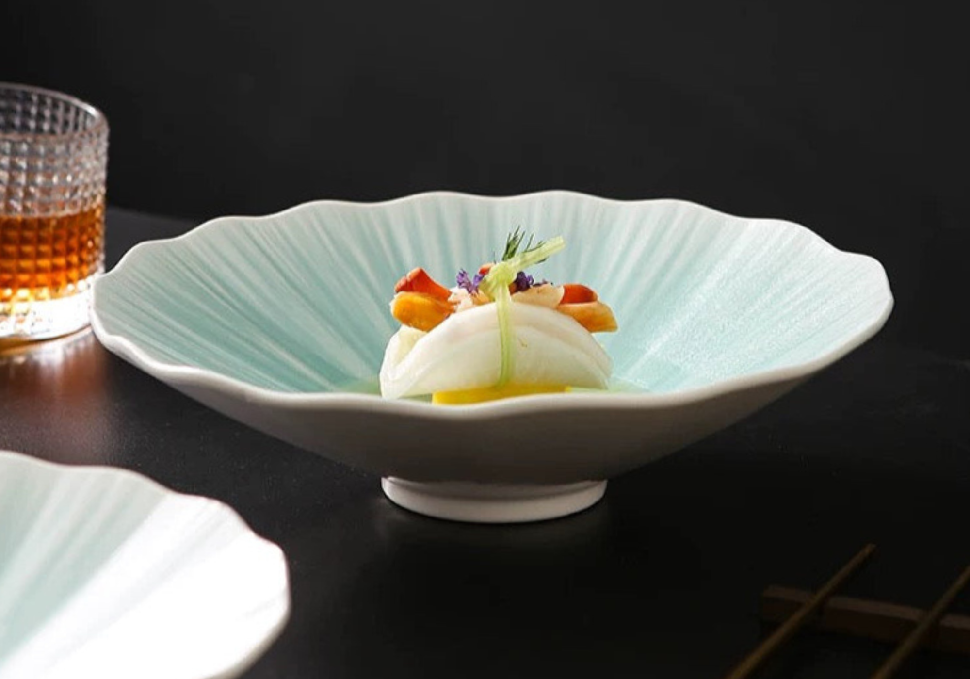 Lotus Leaf Bowl Untable design story
