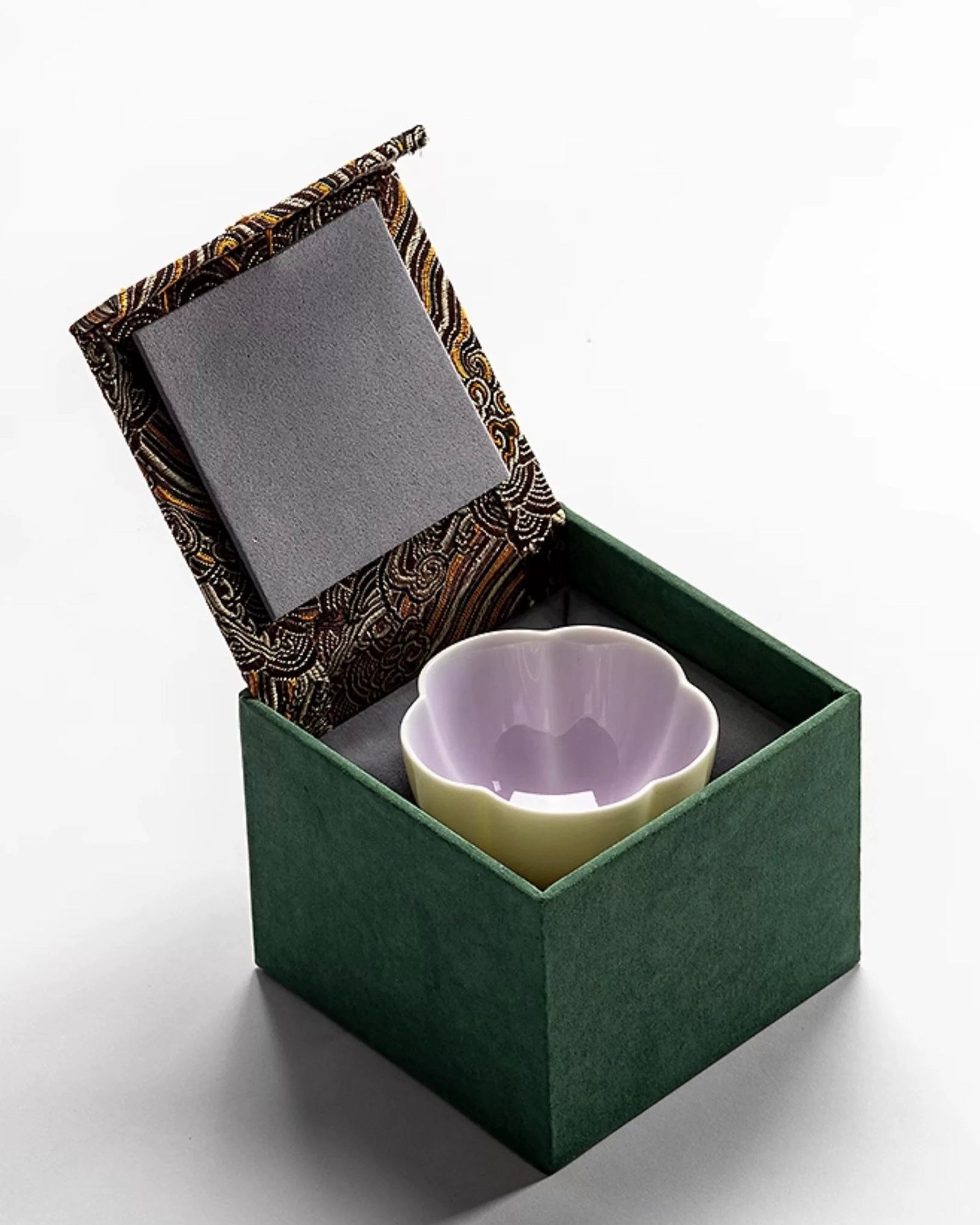 Plum Blossom Tea Cup - Yellow and Lavender | Jade Porcelain Untable 6