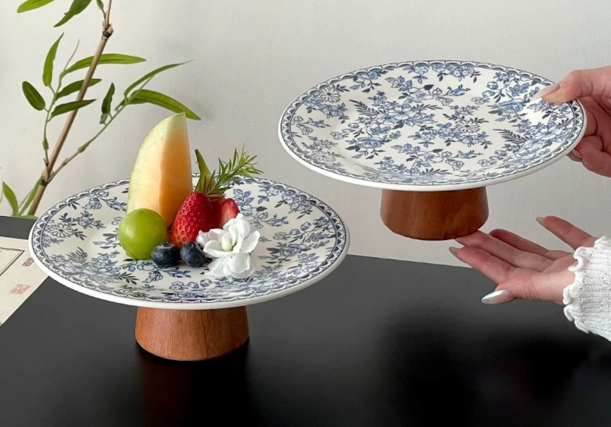 Vintage Blue Floral Footed Plate | Ceramic & Wood Untable design story