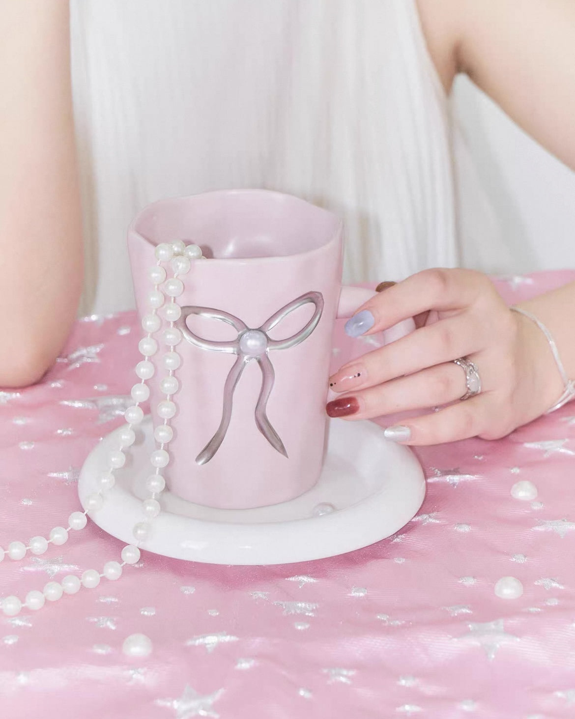 Bow Pearl Ceramic Mug | Pastel Colours Untable 2
