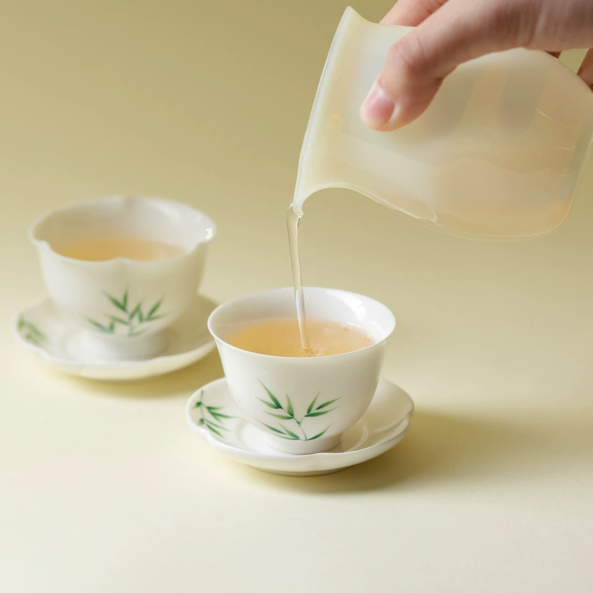 里作 玉瓷手绘青竹花口茶杯功夫茶具高颜值主人杯女士个人品茗杯 凡灵杯