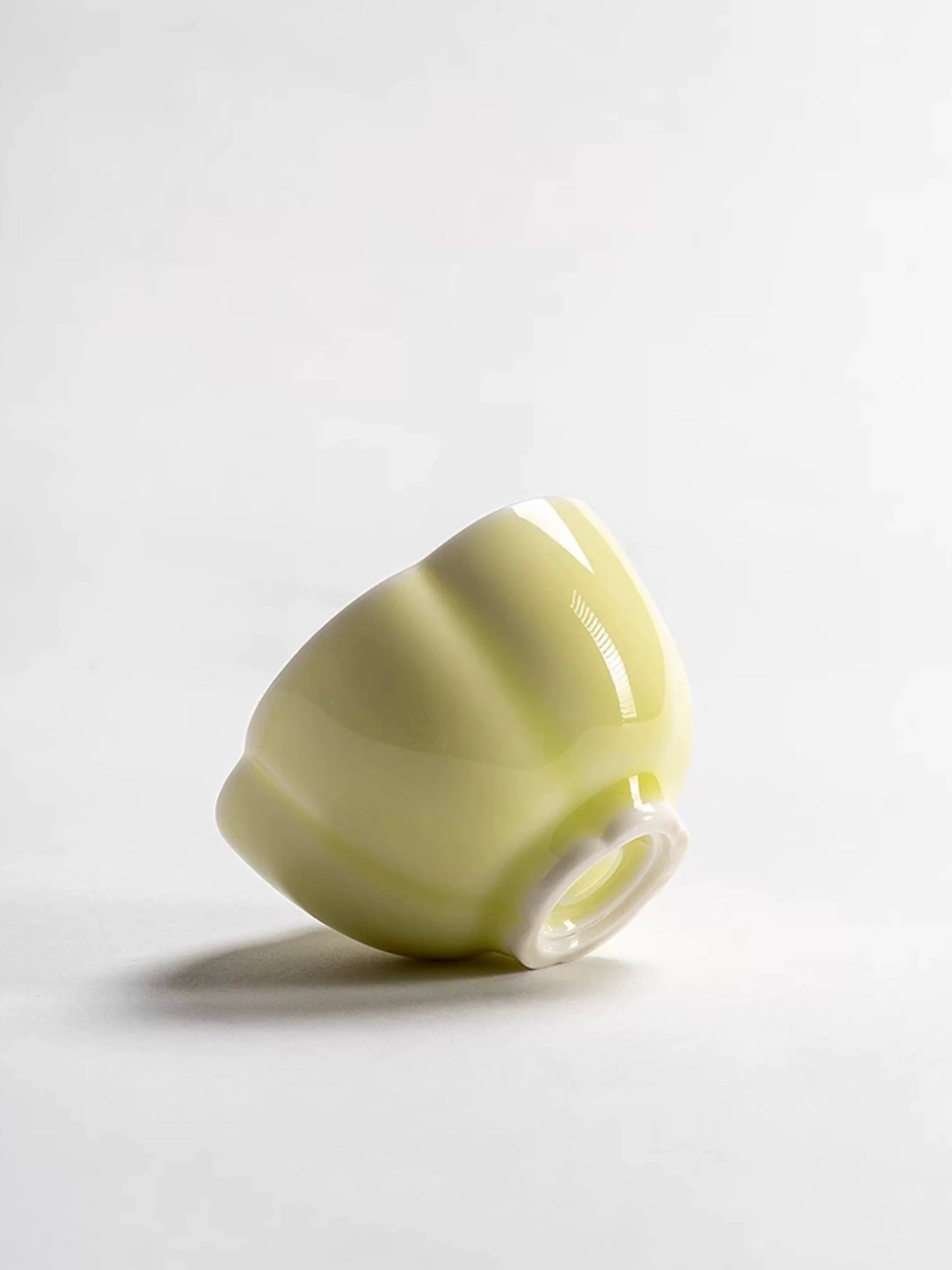 羊脂玉瓷中式花瓣杯梅花杯品茗杯主人杯个人专用复古单杯功夫茶杯