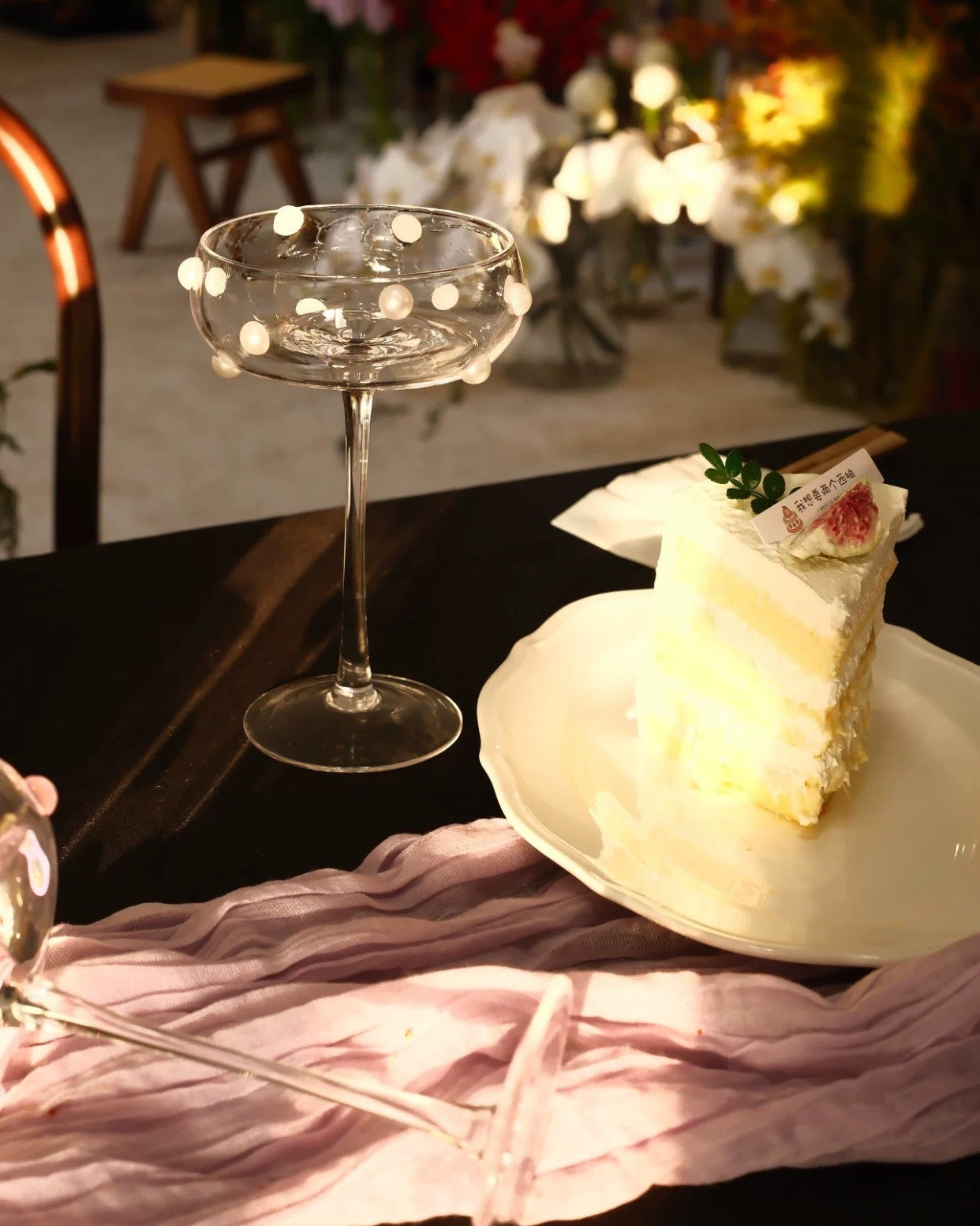 Pearl Dot Coupe Glass | Hand-applied Beads Untable 5