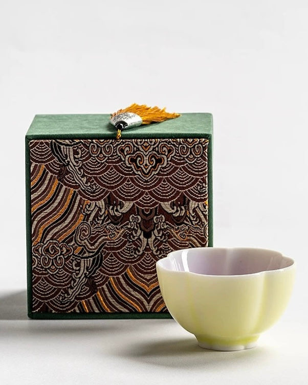 Plum Blossom Tea Cup - Yellow and Lavender | Jade Porcelain Untable 2